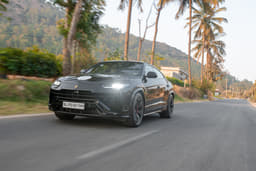 Lamborghini Urus Front Right Three Quarter Lamborghini Urus Front Right Three Quarter
