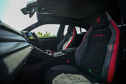 Lamborghini Urus Front Row Seats