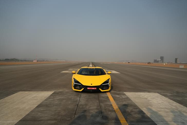 Lamborghini Revuelto Front View