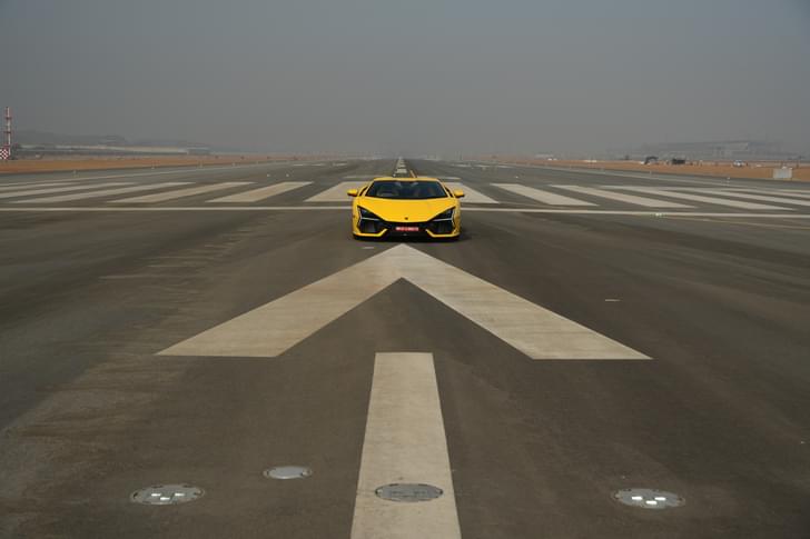 Lamborghini Revuelto Front View