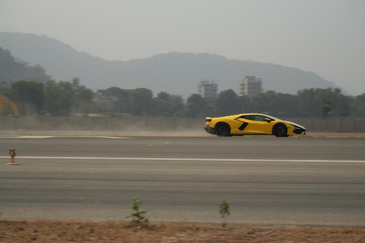 Lamborghini Revuelto Front Right Three Quarter