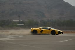 Lamborghini Revuelto Front Right Three Quarter