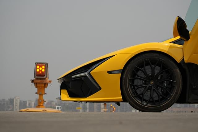 Alloy Wheels Image - 1770