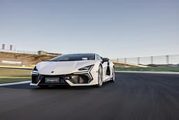 Lamborghini Revuelto Front Right Three Quarter
