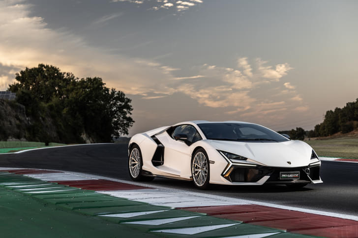 Lamborghini Revuelto Front Right Three Quarter