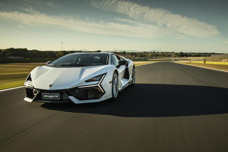 Lamborghini Revuelto Front Right Three Quarter