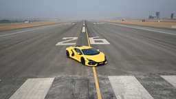Lamborghini Revuelto Front Right Three Quarter