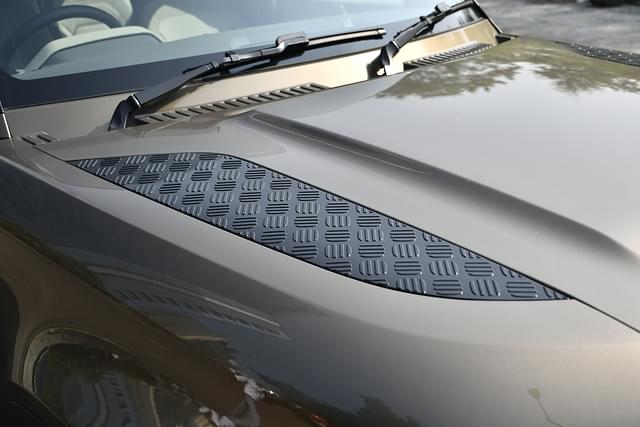 Closed Bonnet Image - 16232