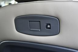 Land Rover Defender 110 12v Power Outlets
