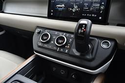 Land Rover Defender 110 Dashboard