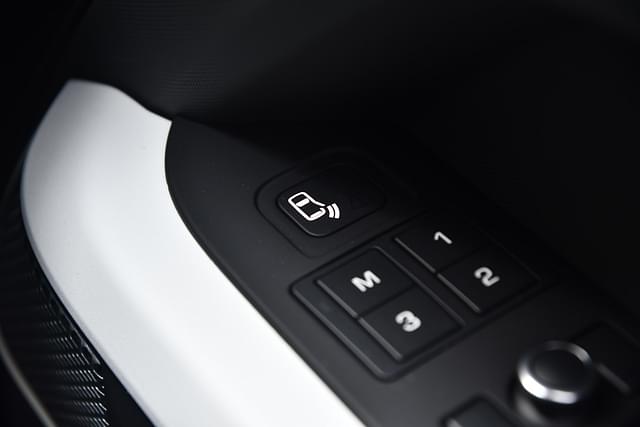Door Controls Image - 16335