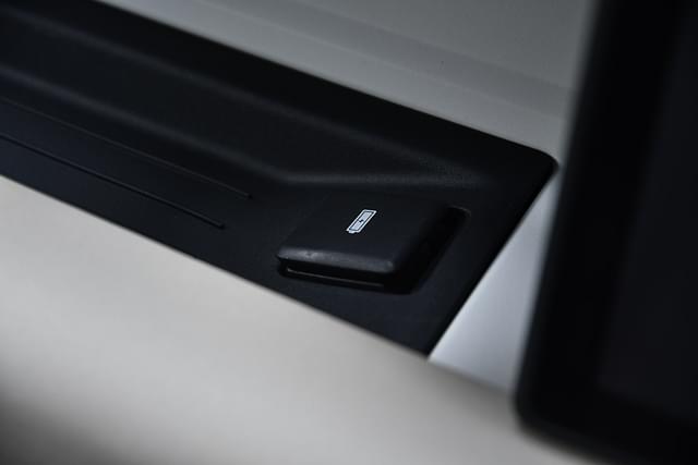 Charging Ports Image - 16347