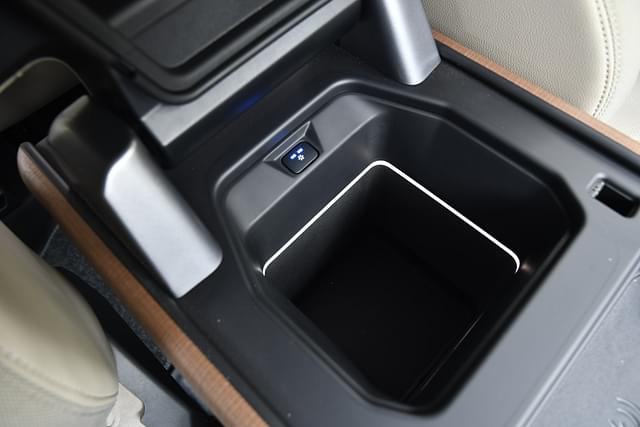 Charging Ports Image - 16358