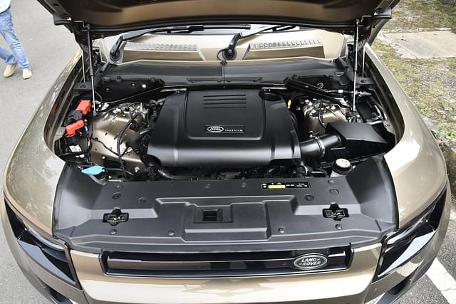 Open Bonnet Engine Shot Image - 16377