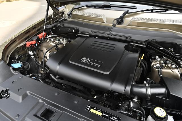 Open Bonnet Engine Shot Image - 16379