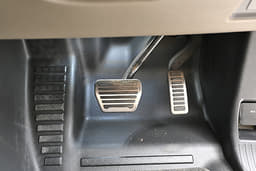Land Rover Defender Foot Controls