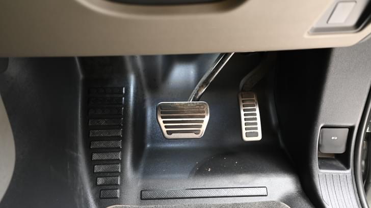 Land Rover Defender Foot Controls