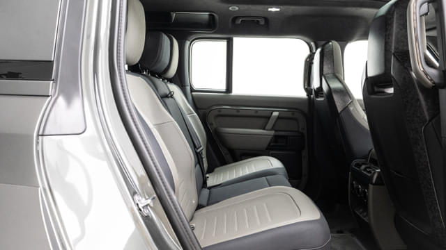 Second Row Seats Image - 29203