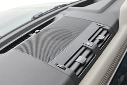 Land Rover Defender Dashboard