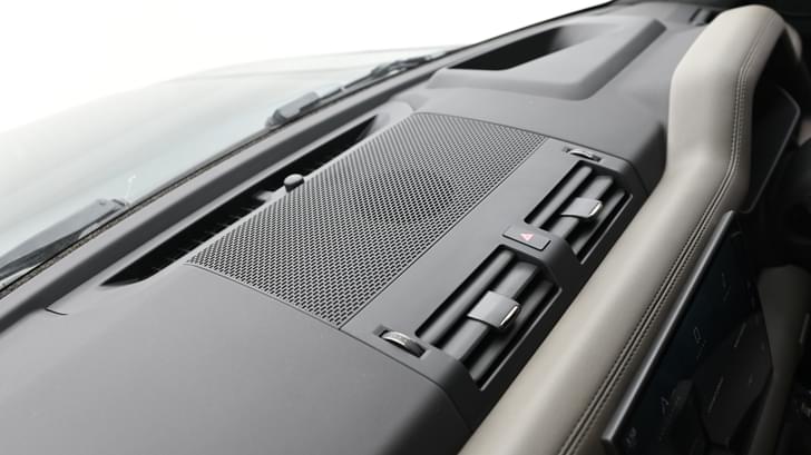Land Rover Defender Dashboard