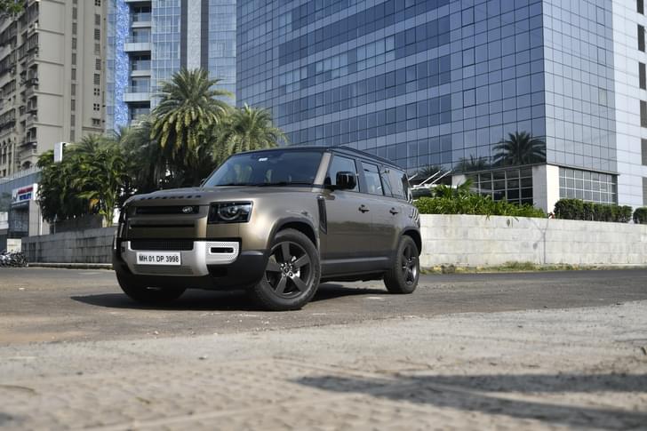 Land Rover Defender Front Right Three Quarter