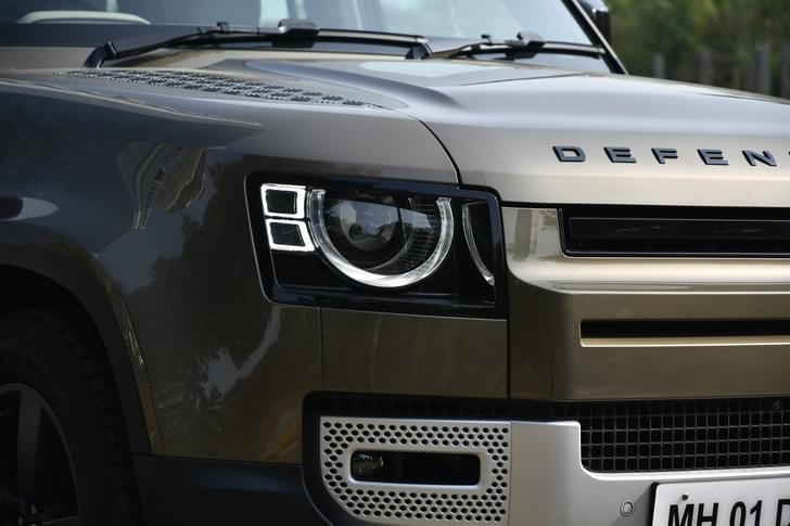 Land Rover Defender Front Right Three Quarter