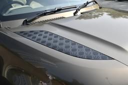 Land Rover Defender Closed Bonnet