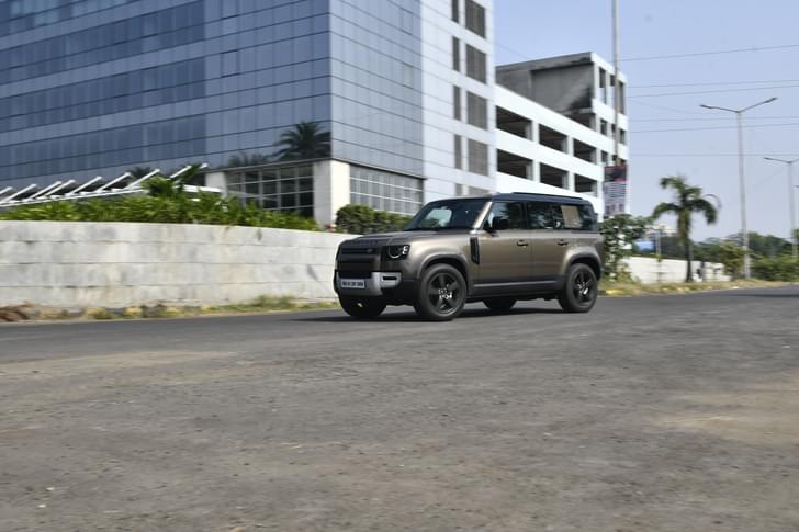 Land Rover Defender Front Right Three Quarter