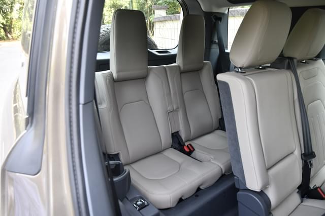 Second Row Seats Image - 29253