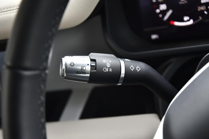 Land Rover Defender Instrument Cluster