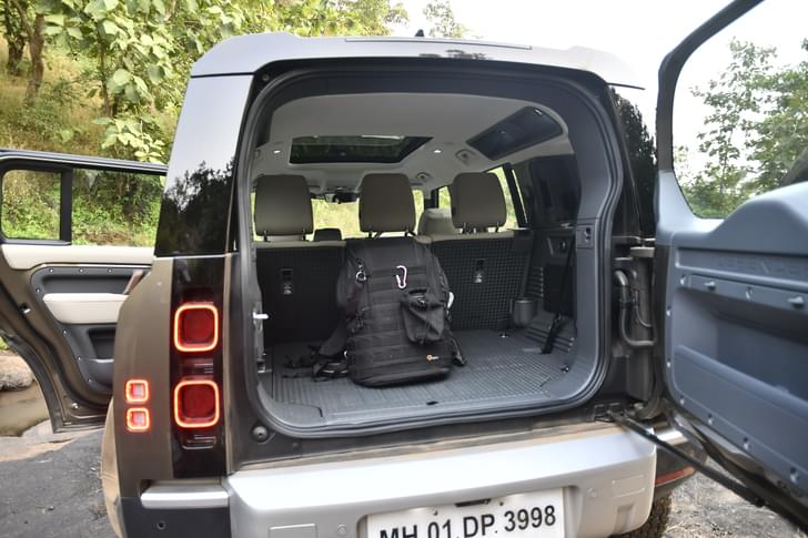 Land Rover Defender Front Row Seats