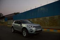 Land Rover Discovery Sport Front Left Three Quarter