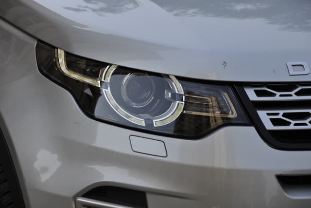 Headlight Image - 11863
