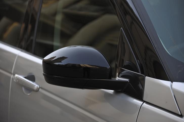 Land Rover Discovery Sport Color Silver