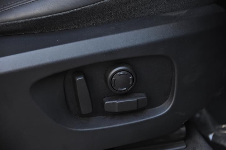 Land Rover Discovery Sport Door Controls