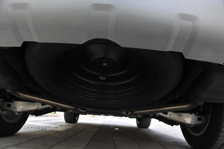 Land Rover Discovery Sport Underbody