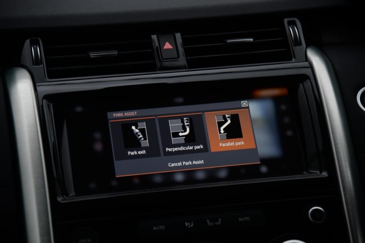 Land Rover Discovery Infotainment System