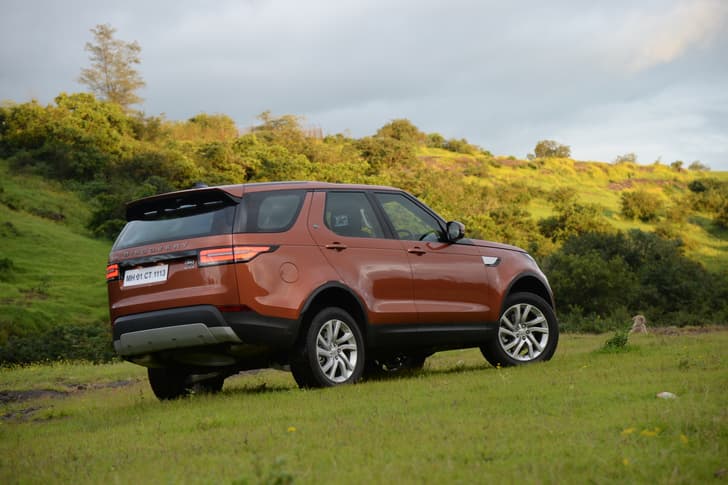 Land Rover Discovery Rear View