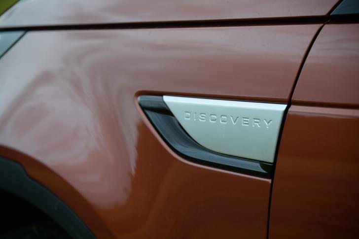 Land Rover Discovery Color Brown