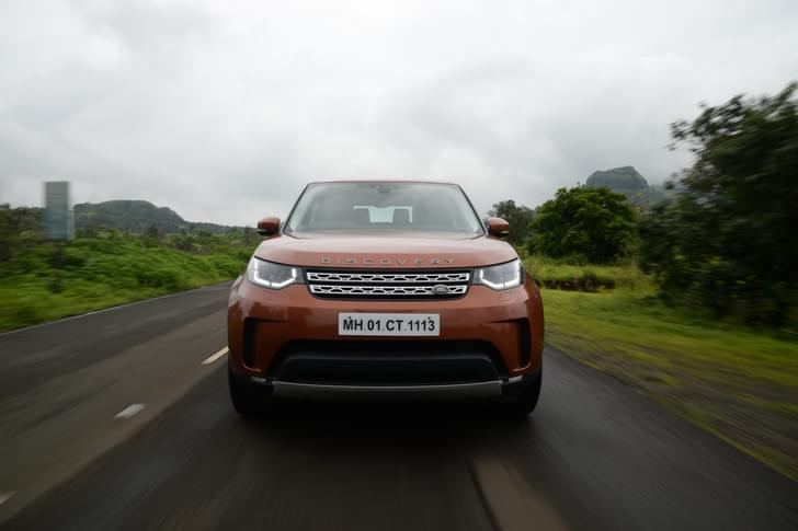 Land Rover Discovery Front View