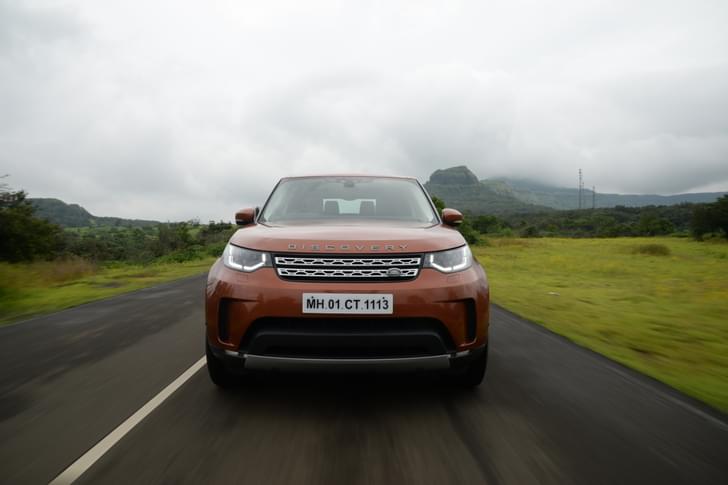 Land Rover Discovery Front View