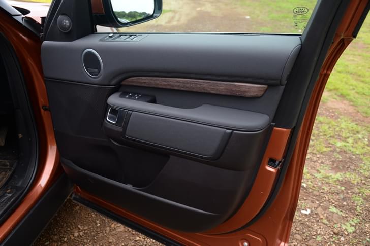 Land Rover Discovery Body Colored Bumpers