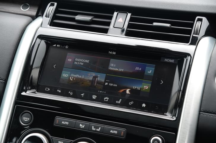 Land Rover Discovery Dashboard