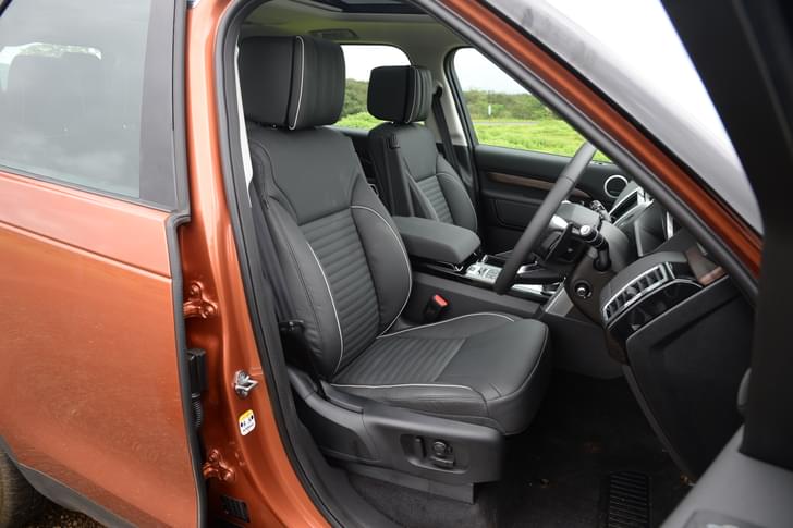 Land Rover Discovery Front Row Seats