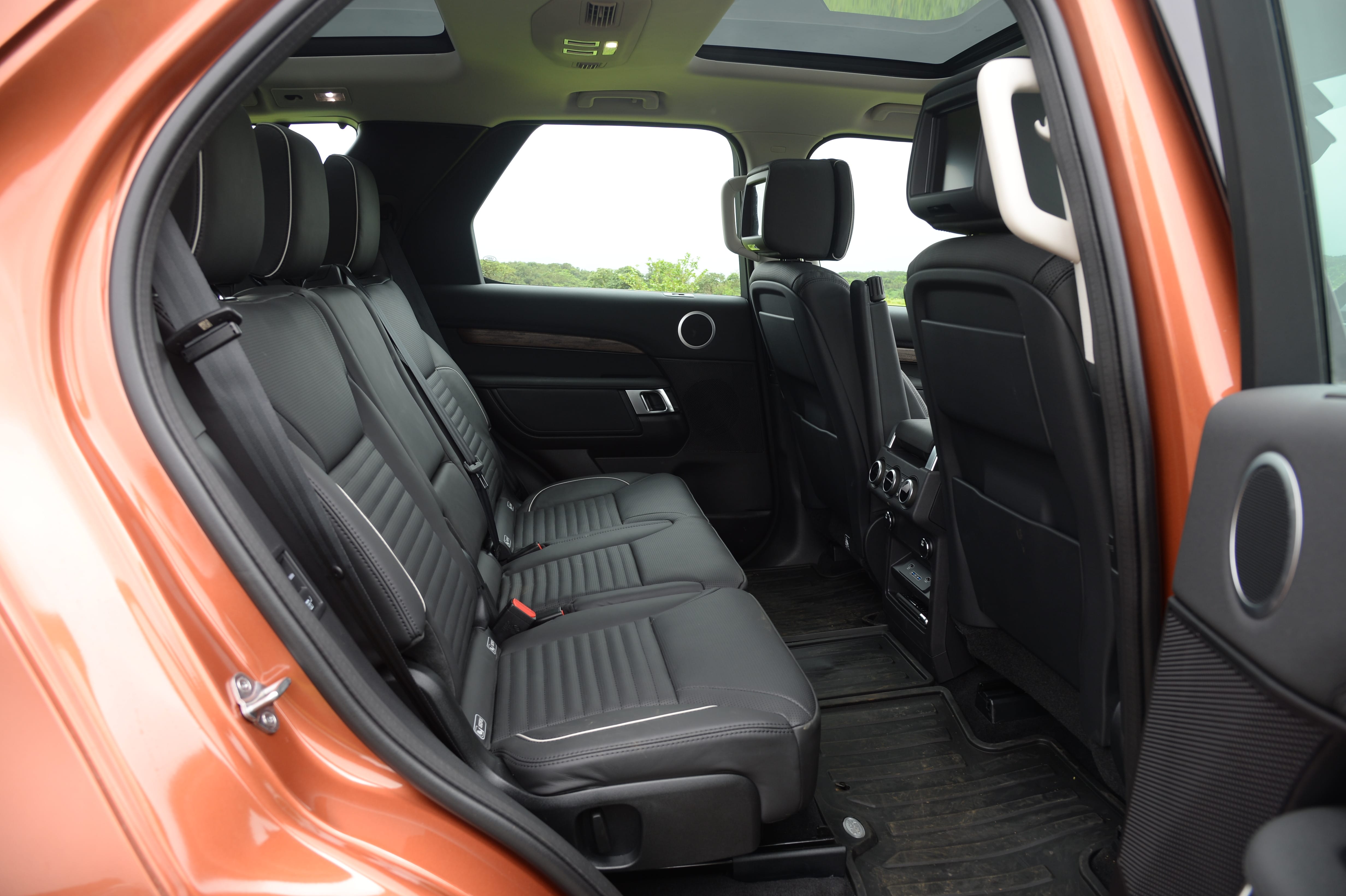 Land Rover Discovery second-row-seats Image – Discovery Photos in India ...
