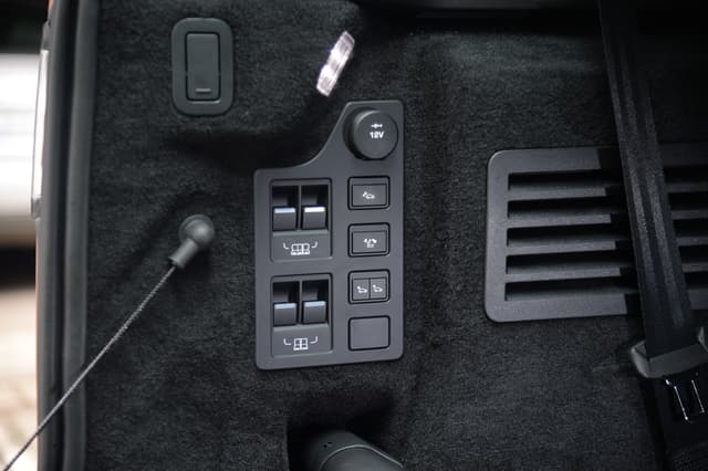 Door Controls Image - 12348