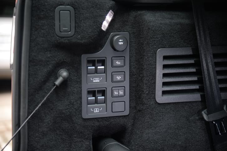 Land Rover Discovery Door Controls