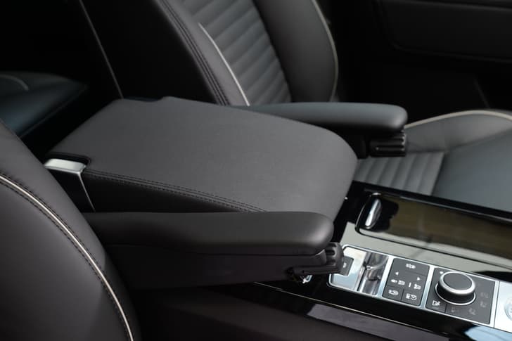 Land Rover Discovery Armrest