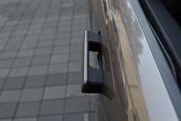 Land Rover Range Rover Evoque Door Controls