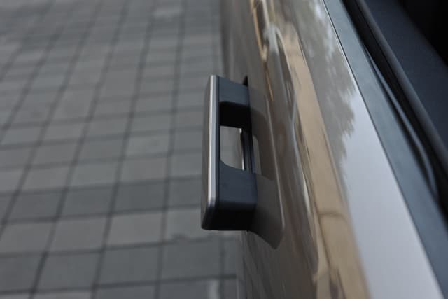 Door Controls Image - 148